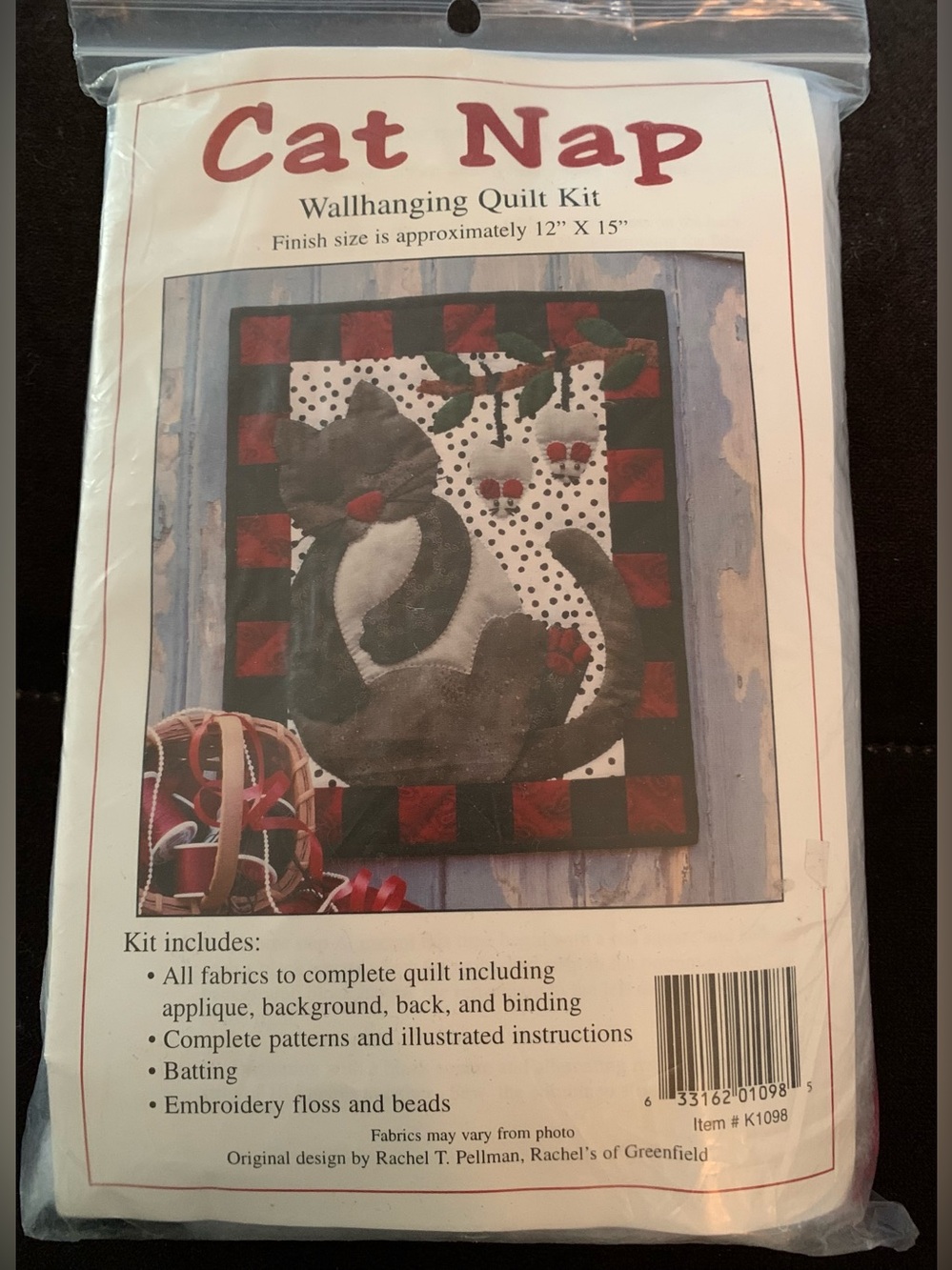 Cat Nap Wallhanging Quilt Kit - Black and Red